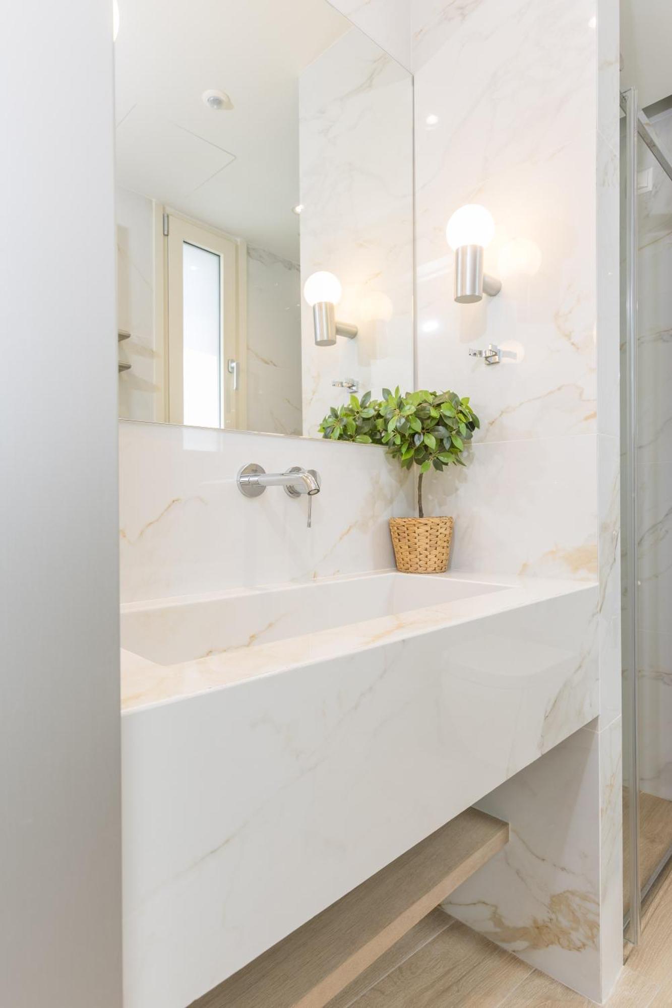 The Mediterranean Suites Пирея Екстериор снимка