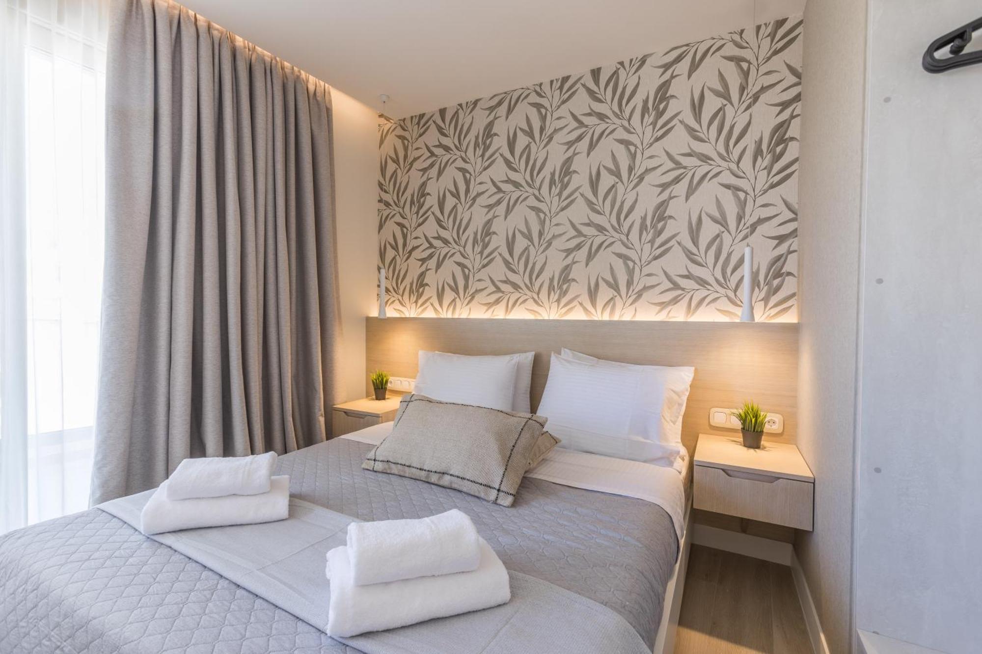 The Mediterranean Suites Пирея Екстериор снимка