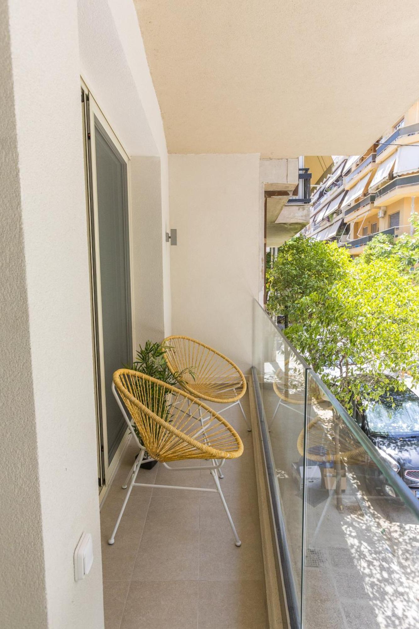 The Mediterranean Suites Пирея Екстериор снимка