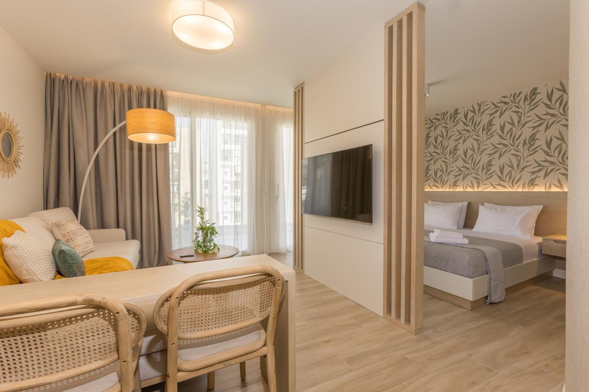 The Mediterranean Suites Пирея Екстериор снимка